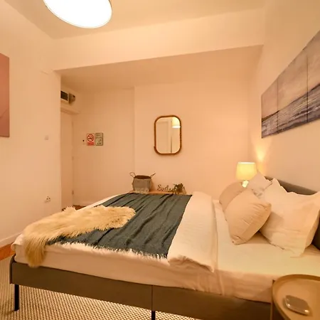 Modern Calea Victoriei 1br Apt: Explore Apartment *