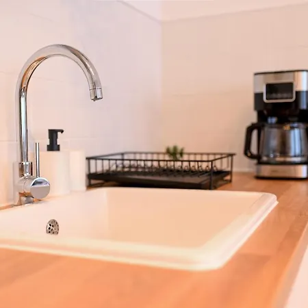 Modern Calea Victoriei 1br Apt: Explore 아파트
